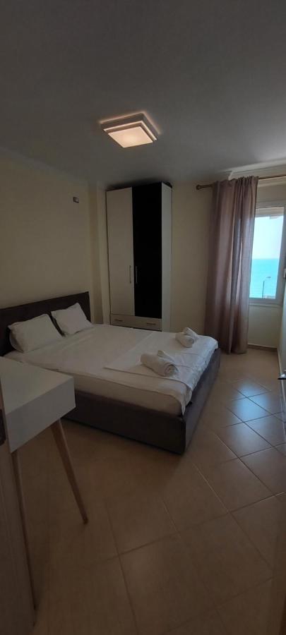 Kledia's * Durrës